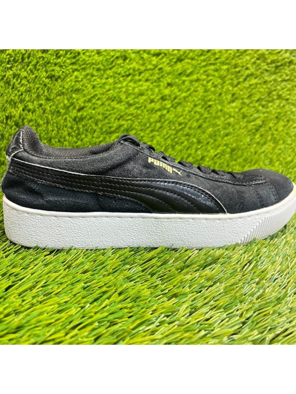 Puma Vikky Platform Womens Size 7 Black White Athletic Walking Shoes Sneakers